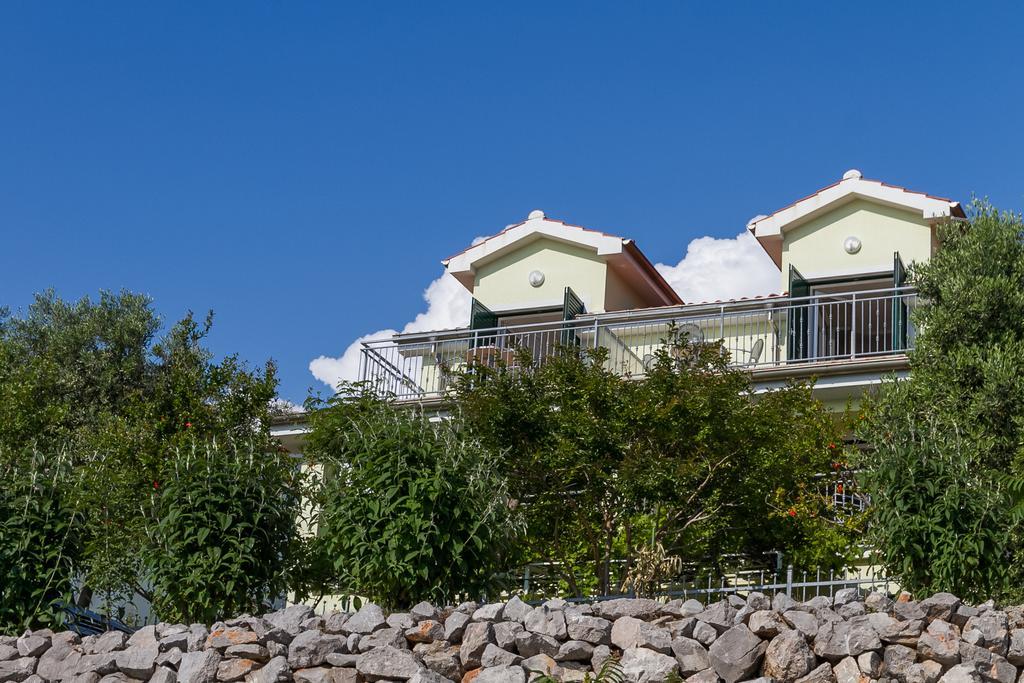Apartments Vukelic 克罗诺维察 外观 照片