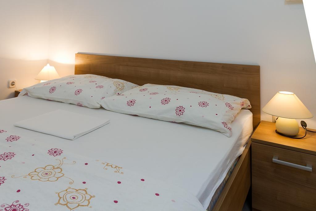 Apartments Vukelic 克罗诺维察 客房 照片