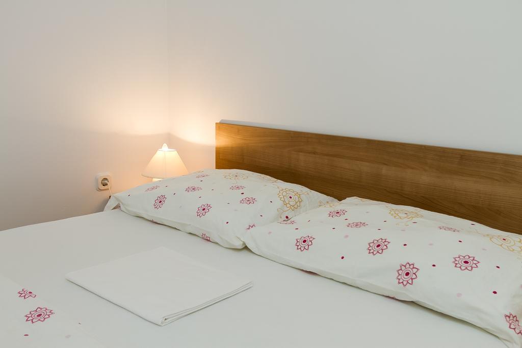 Apartments Vukelic 克罗诺维察 客房 照片